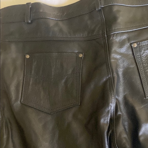 Men's Black Rocker Leather Pants - Picture 7 of 15
